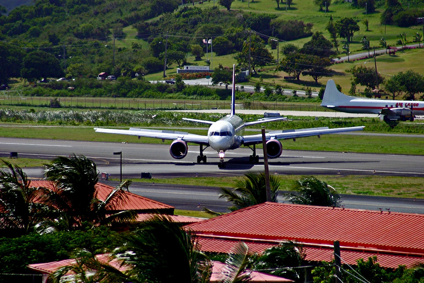 10 Fakta Menarik Tentang Fly One Caribbean